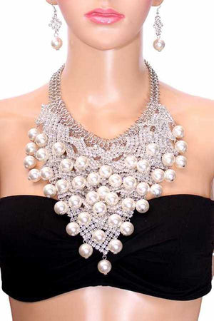 Fancy Rhineston N Pearl  Necklace